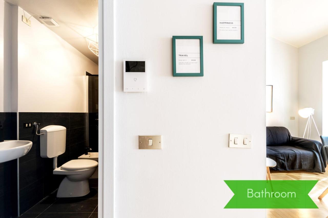 Modern Simplicity In Milan Centre Apartment Екстериор снимка